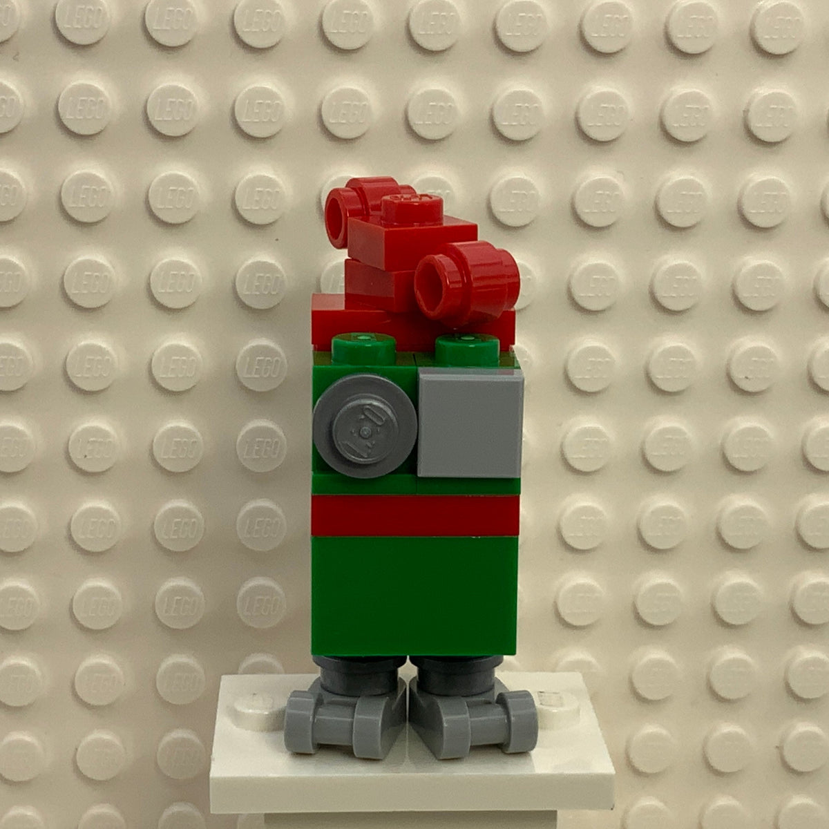 Festive Gonk Droid (GNK Power Droid), sw1040