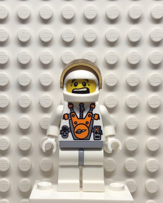 Mars Mission Astronaut with Dual Sided Head, mm011
